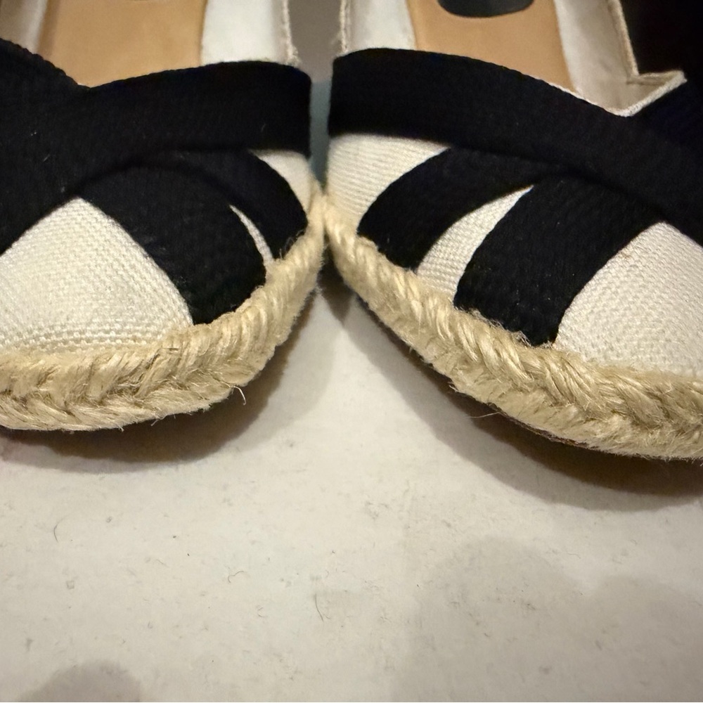 Linen and Black Espadrilles - Picture 3 of 10